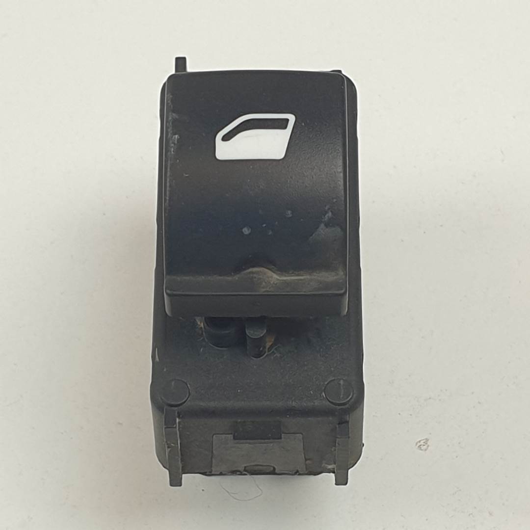 MANDO ELEVALUNAS DELANTERO DERECHO