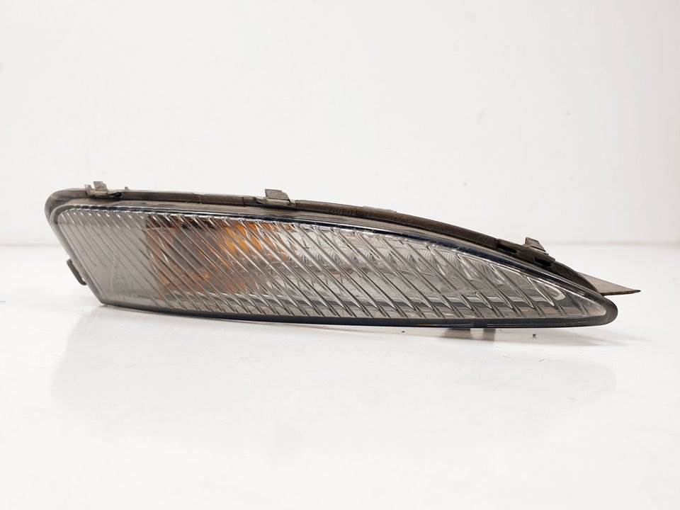 PILOTO DELANTERO DERECHO